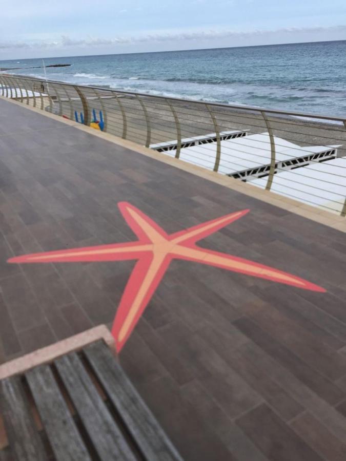 Appartamento Stella Marina In Pieno Centro Di Pietra Ligure Sulla Passeggiata E A Un Passo Dal Mare Extérieur photo